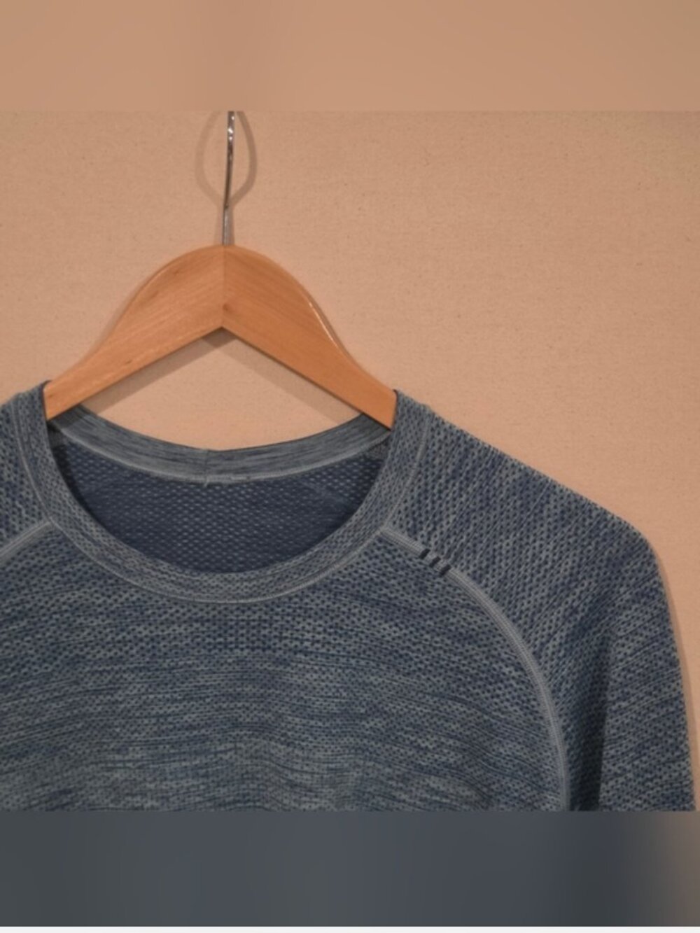 Lululemon Athletica Long Sleeve Vent Tech T Shirt M